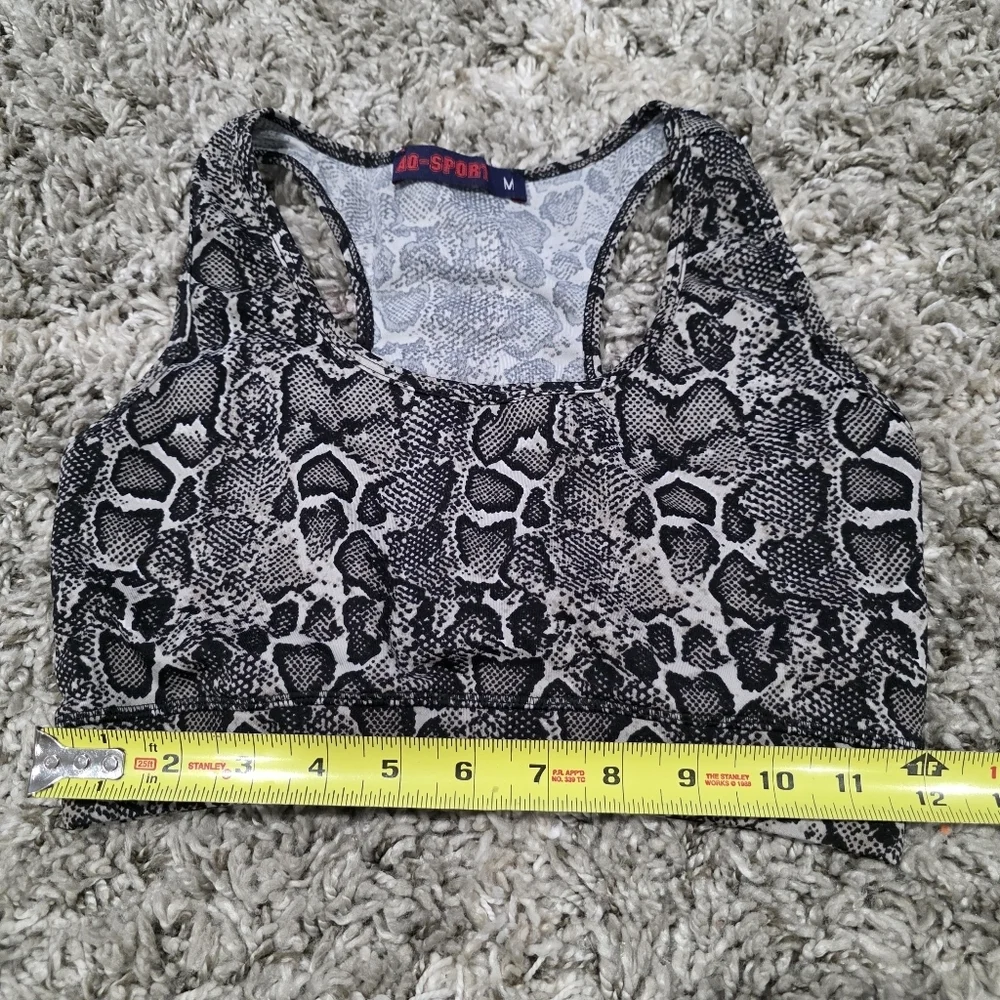 AQ-SPORT 2 Piece Animal Print Athletic Set Size Medium - Picture 5 of 7